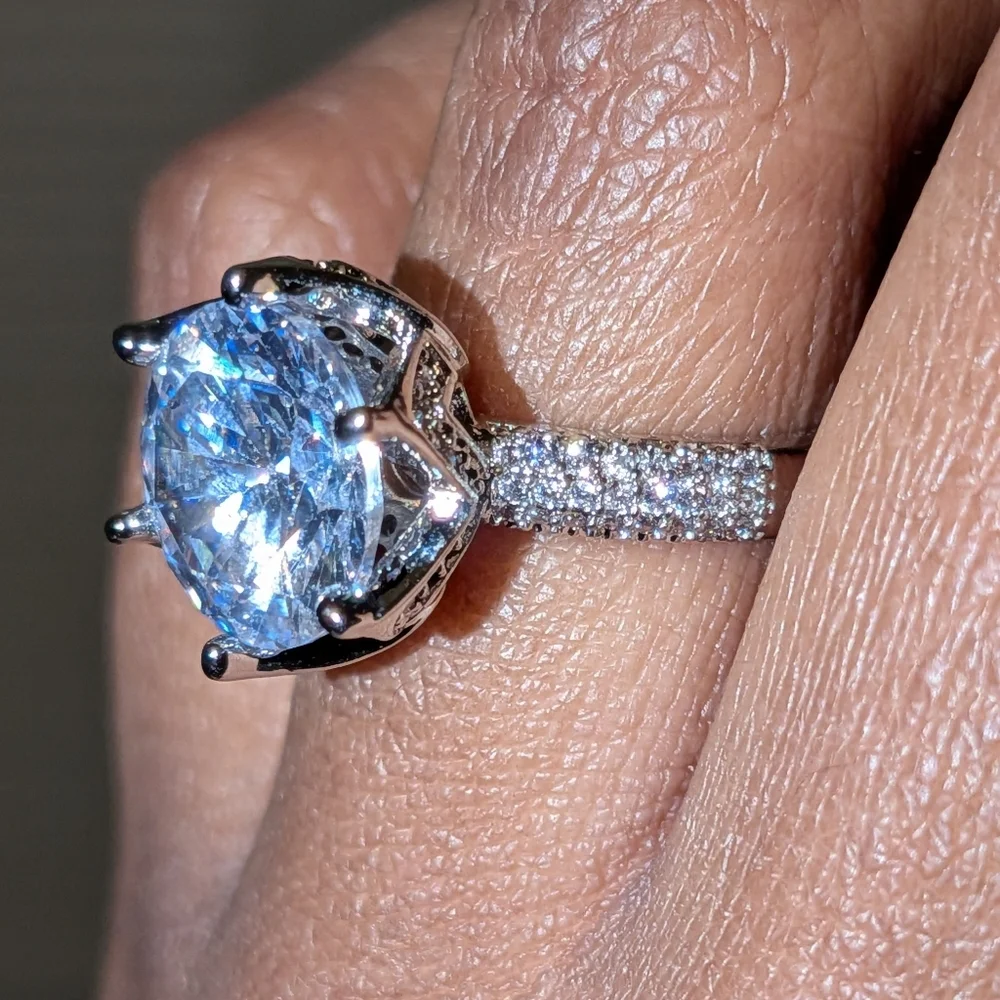 Stunning 925 Sterling silver diamond  wedding ring sz 6